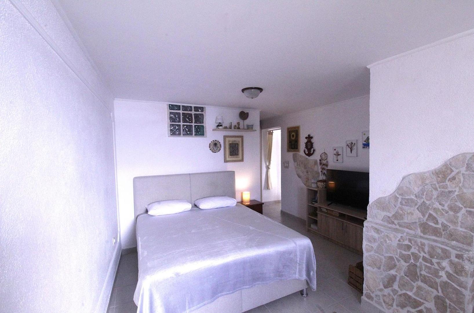 Lovely Apartment Es Umago Esterno foto